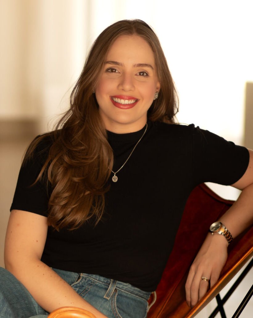 Cindy Stefani, psicóloga online para mulheres